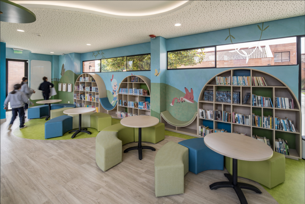 CR+a Biblioteca CREA espacio de aprendizaje